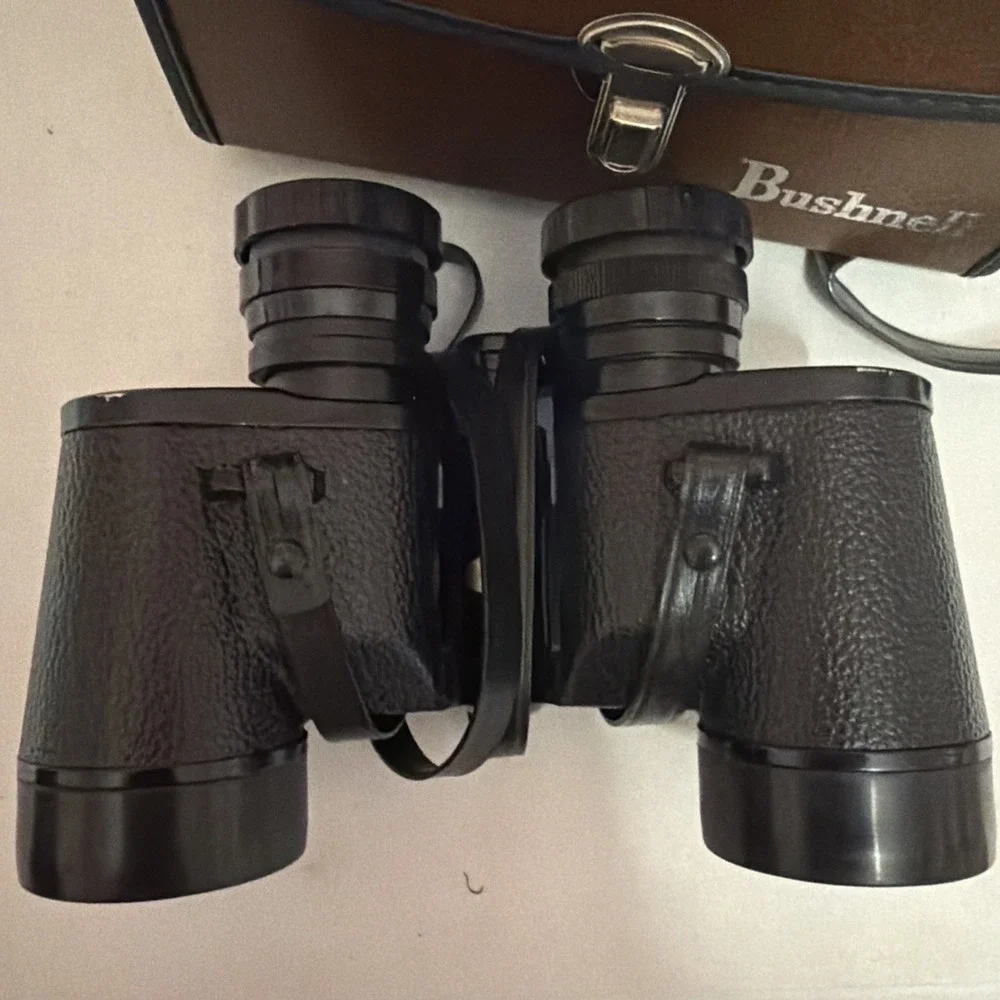 Vintage Bushnell 7x35 Binoculars Wide Angle InstaFocus Sportview With Hard Case